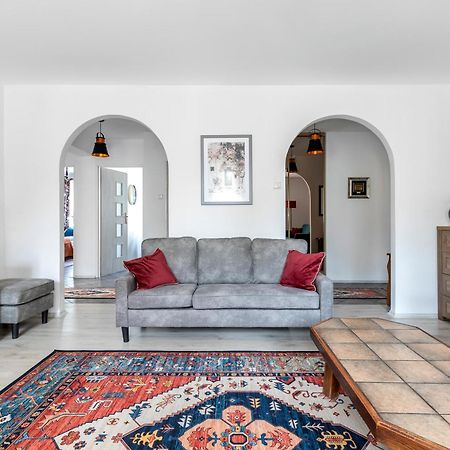 Wonderful 2- Bedroom Apartment With Soul Wwa70 Warsawa Bagian luar foto