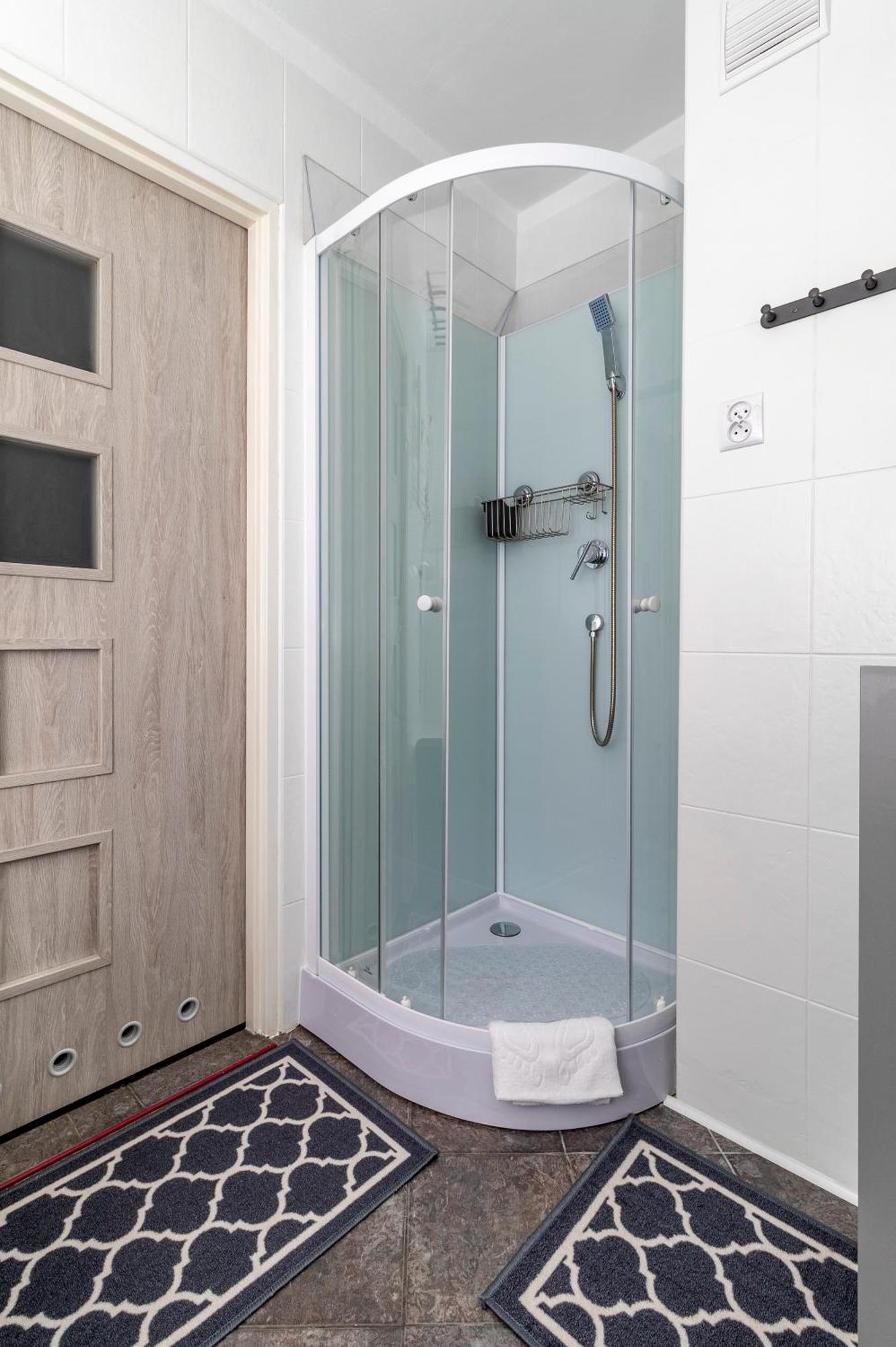 Wonderful 2- Bedroom Apartment With Soul Wwa70 Warsawa Bagian luar foto